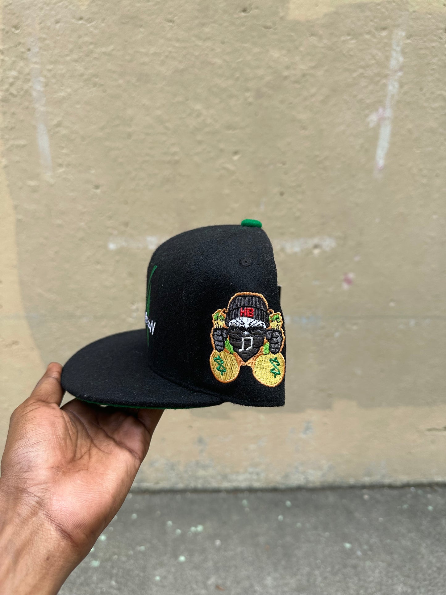 Official MunnyVision Cap (BLACK)